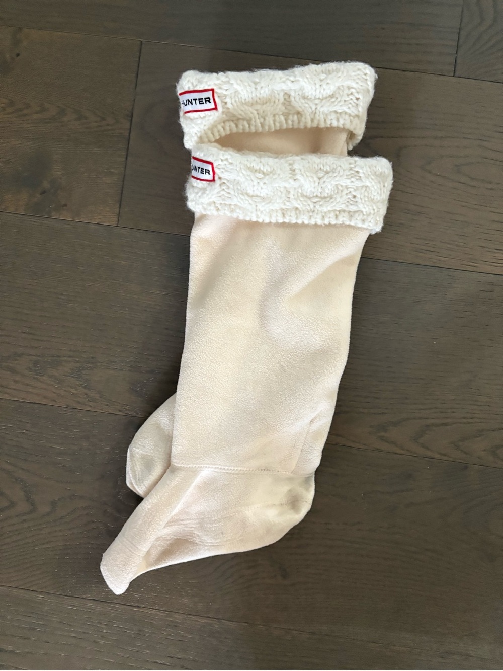 Hunter creme cable knit warm winter socks sz 5/7 EUC
